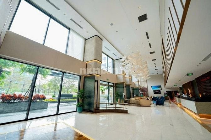 Căn hộ 5⭐ ngay trung tâm Bãi Cháy – nhìn thẳng ra vịnh Hạ Long!