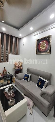 Bán nhà phố Trích sài Thụy khuê đẹp 40m 5 tầng mt 3.5m giá 8,9 tỷ