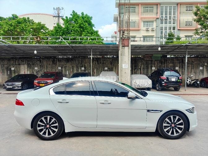 Jaguar XE 2.0T sx 2015 nhập anh quốc
