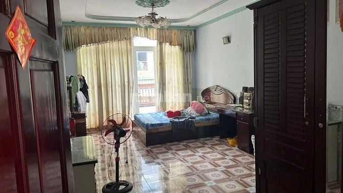 Bán Nhà Mặt Tiền 76 Trần Hưng Đạo, Phường Tân Thành, Quận Tân Phú