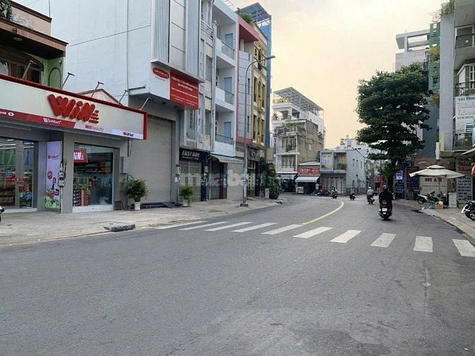 Bán Nhà Mặt Tiền 76 Trần Hưng Đạo, Phường Tân Thành, Quận Tân Phú