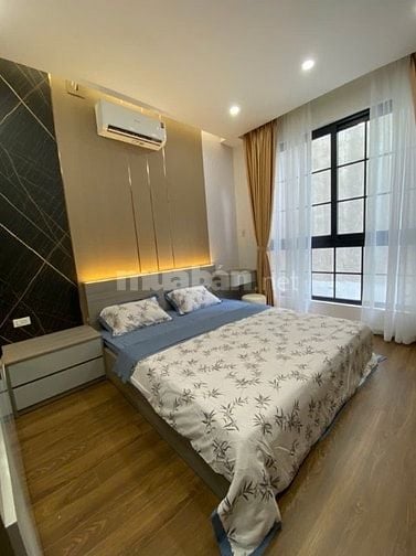 Bán nhà HOÀNG HOA THÁM ngõ to rộng DT:46m/4tang/mt3,5m