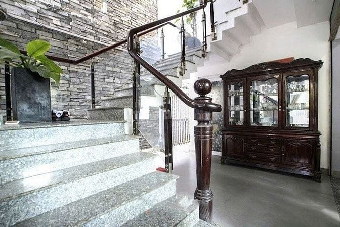Bán nhà đẹp khu An Phú, cho thuê sẵn, 183m2, 3 tầng, giá chỉ 35 tỷ