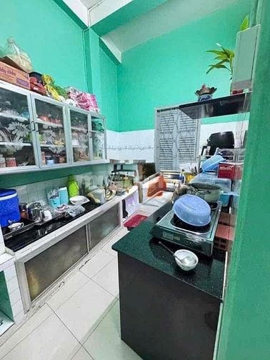 Cho thuê nhà mặt tiền Nhật Tảo, P.7, Q.11 giá 30tr