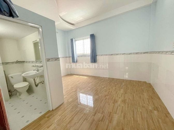 Bán nhà hẻm ô tô đường Gò Cát phường Phú Hữu Quận 9 giá 5,6 tỷ