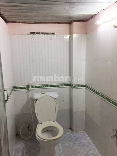Cho thuê phòng trọ quận 10 đường CMT8 (gần sân khấu Lan Anh)