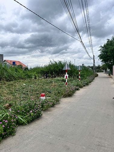 HH 2% MG - Bán nhanh lô góc 2 mặt tiền Lê Văn Tâm 4m, giá 1 tỷ 250