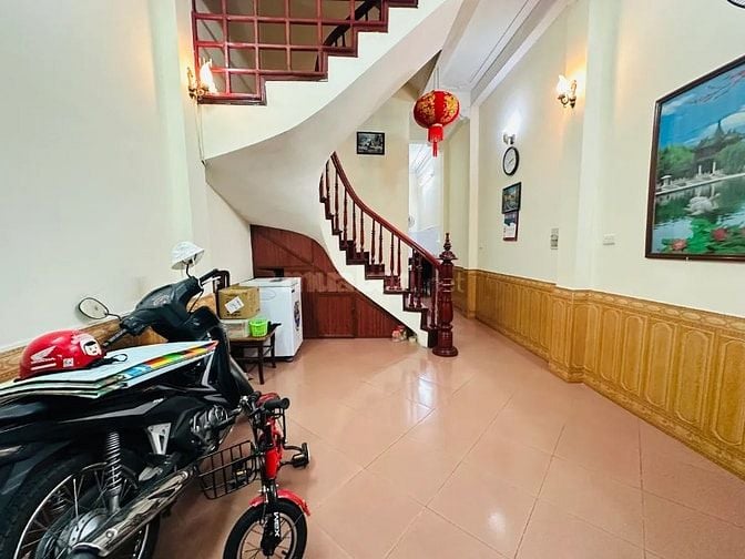 Bán nhà phố lê trọng tấn ô tô phân lô DT: 46m2, Giá: 13.8 tỷ