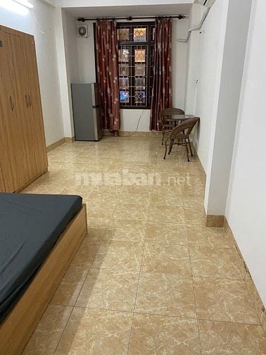 Cho thuê căn hộ 42 m2 phố Thợ Nhuộm - Hoàn Kiếm; Full nội thất,  6.5tr