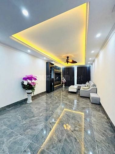 Bán nhà ngõ 68 Nguyễn Văn Linh  6 tầng thang máy gara ô tô .Giá 8,55 t