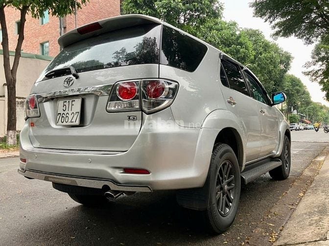 Gia đình bán xe Toyota Fortuner máy diesel SX 2016