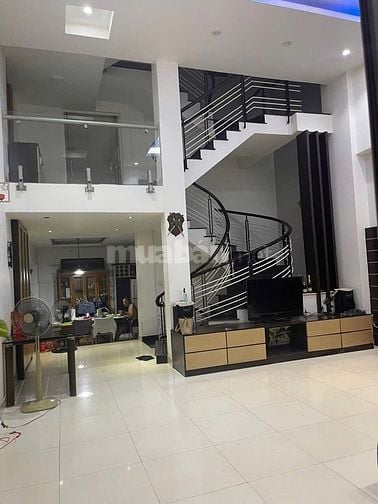 Nhà biệt thự phạm thị tánh F4Q8 dt: 8x20, hầm, trệt, 3 lầu ST