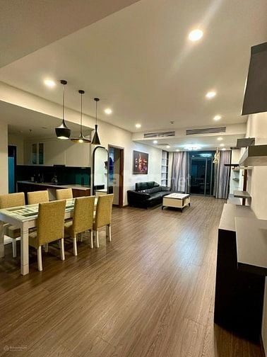 Cho thuê Discovery Complex, 140m2, 3 Ngủ, Full đồ, có Slot Ô Tô