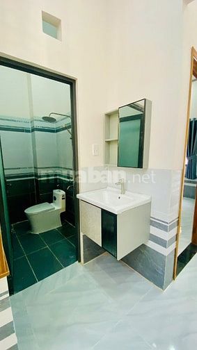 BÁN GẤP CẶP ĐÔI SIÊU PHẨM NHÀ MỚI HOÀN THIỆN- GẦN CHỢ , BỆNH VIỆN
