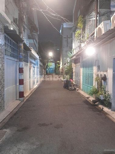 Cho thuê nhà hẻm 3m(BG) Lạc Long Quân, P.10, Q.Tân Bình giá 8.5tr