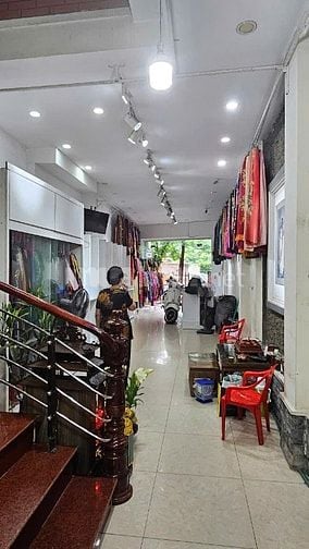 Cho thuê nhà nguyên căn mặt phố Vũ Tông Phan, Hà Nội