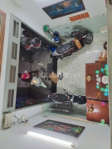 NHÀ MỚI 5Tầng 4pn THẠCH LAM ngay Trường Đồng Khởi