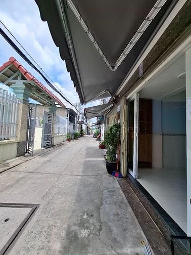 Bán nhà hẻm xe hơi Đào Tông Nguyên