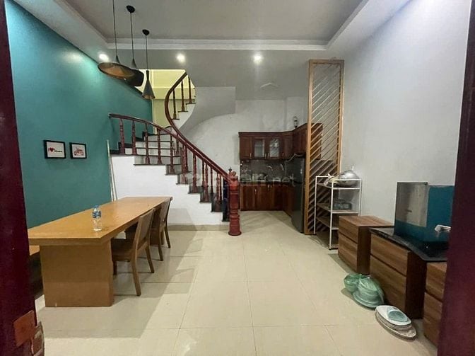 Nhà riêng ngõ phố hoàng mai nguyễn đức cảnh dt32m2x5t giá 12tr