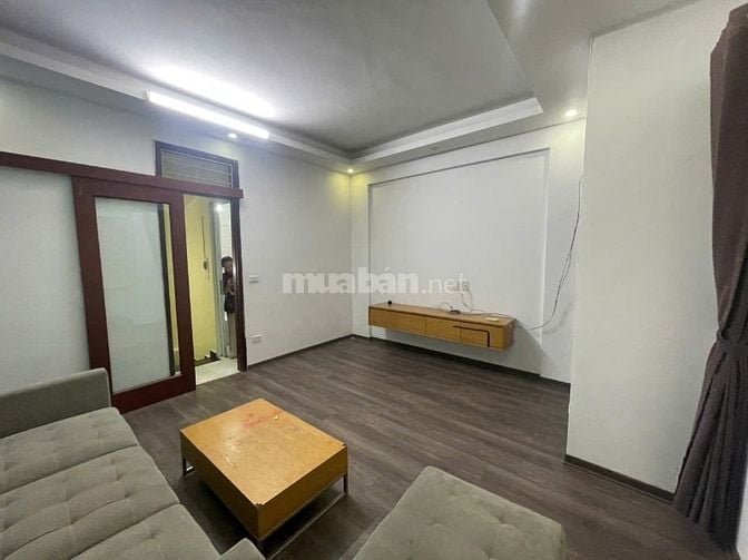 Nhà riêng ngõ phố hoàng mai nguyễn đức cảnh dt32m2x5t giá 12tr