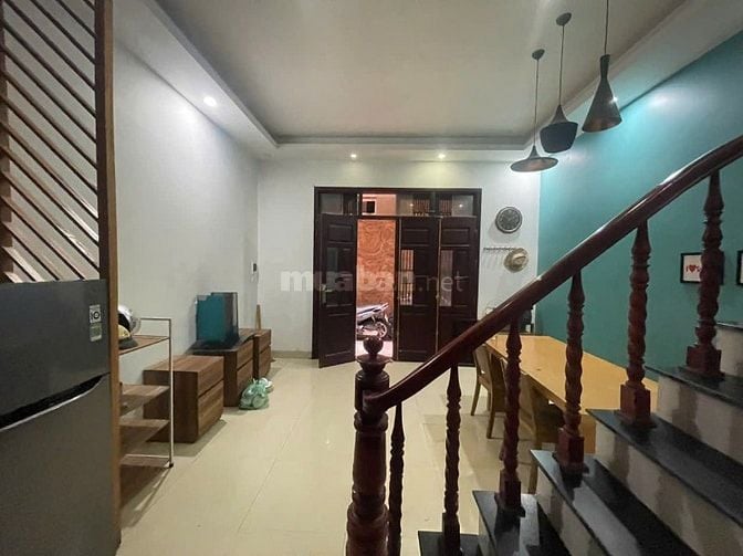 Nhà riêng ngõ phố hoàng mai nguyễn đức cảnh dt32m2x5t giá 12tr