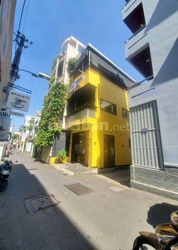 Ban nhà vị trí đep.  Quân 1 . 