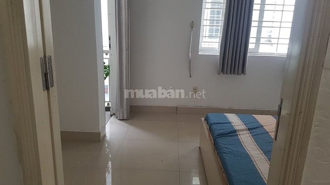 1PN (4,5x3m) + 1 Toilet; cửa sổ thông thoáng 