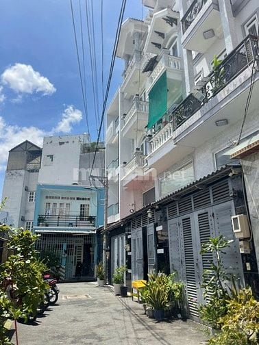 Bán gấp nhà bốn tầng khu đồng bộ cao cấp sát trường Tân Sơn