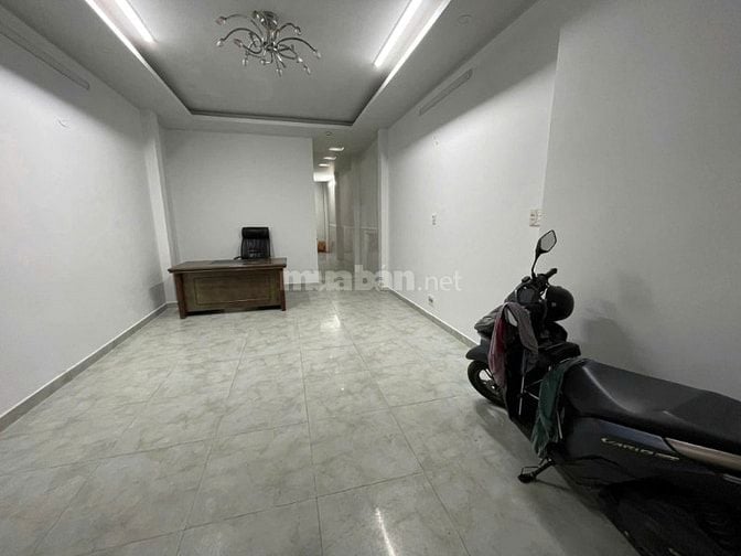 Cho thuê nhà mặt tiền Hoa Bằng, P.T.S.Nhì, Q.Tân Phú giá 14tr