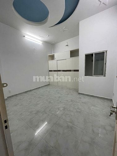 Cho thuê nhà mặt tiền Hoa Bằng, P.T.S.Nhì, Q.Tân Phú giá 14tr