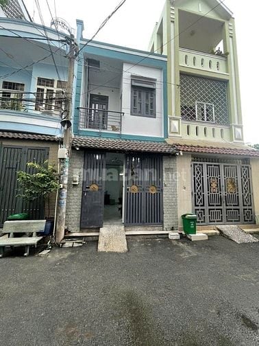 Cho thuê nhà mặt tiền Hoa Bằng, P.T.S.Nhì, Q.Tân Phú giá 14tr