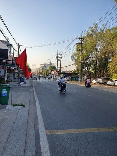  Bán nhà mặt tiền Hoàng Hữu Nam 