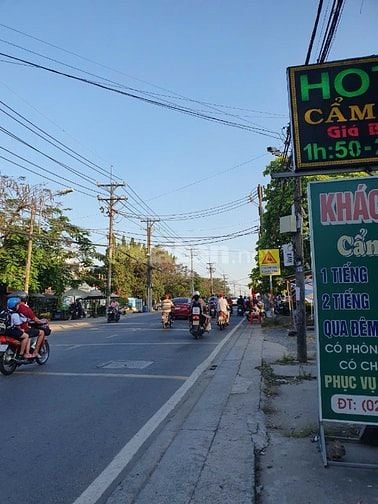  Bán nhà mặt tiền Hoàng Hữu Nam 