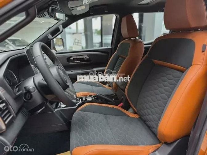 Mitsubishi Triton GLX 2025.