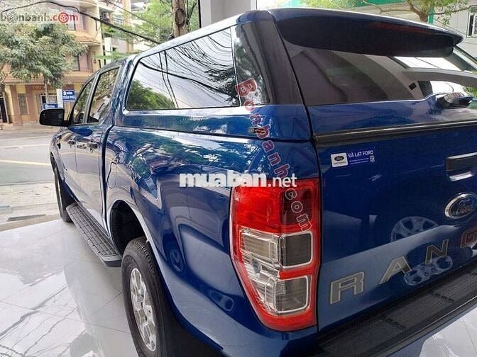 Ford Ranger XLS 2.2L 4x2 AT 2021 - 465 Triệu