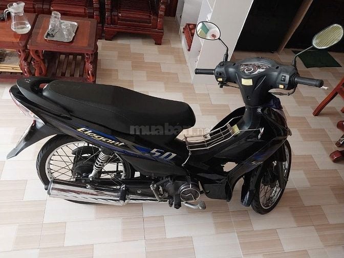 Xe SYM Elegant 50cc 2022 đen mới 90%
