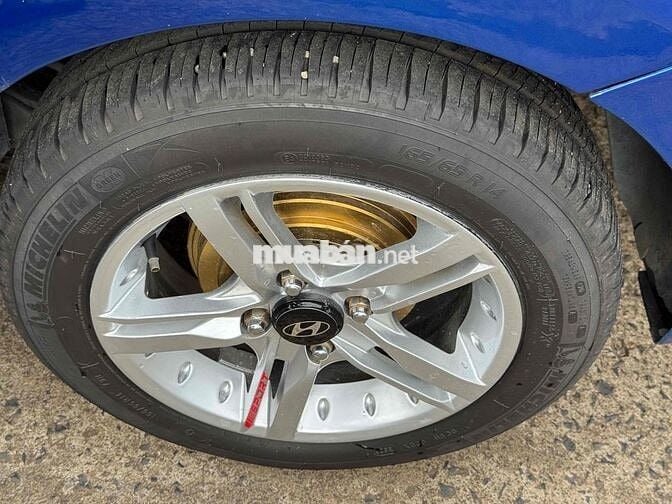 Hyundai i10 2017 Sedan 1.2 MT xanh rin