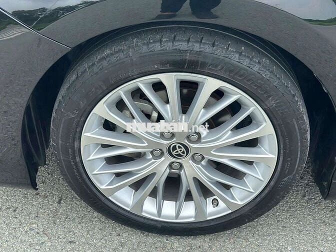Bán xe Toyota camry 2.5Q