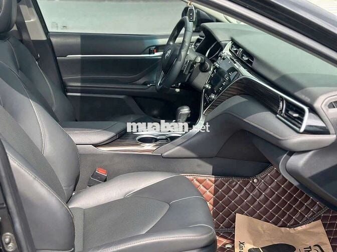 Bán xe Toyota camry 2.5Q
