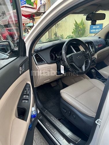 Bán xe tucson 2018 turbo 1.6 mới đi được 65000 km