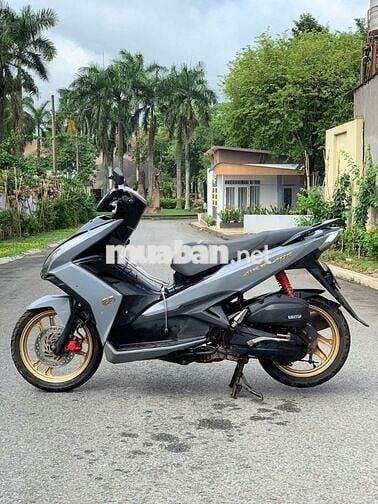 Air Blade 125 mắt cú đời 2015, Biển số 60.
