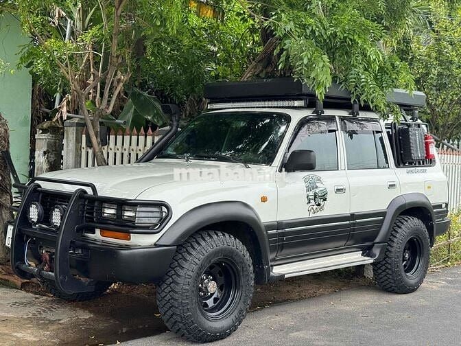 Toyota Land Cruiser 1997 4.5 MT - 300000 km