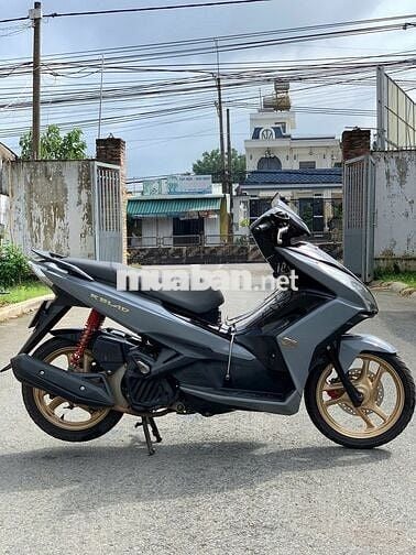 Air Blade 125 mắt cú đời 2015, Biển số 60.