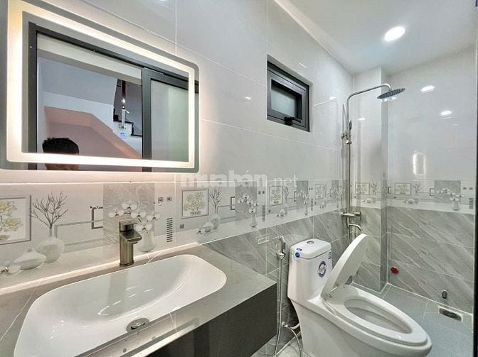 NHÀ MỚI VIEW ĐẸP SỔ RIÊNG HẺM 487 Võ Thị Nhờ Q7