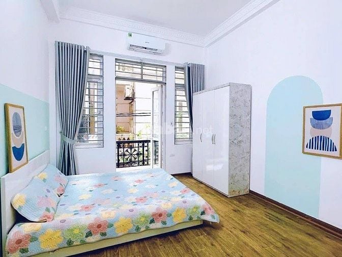 Nhà Dòng Tiền TT Cầu Giấy 43m x 8PN Doanh Thu 50tr/tháng - Giá 12.5 Tỷ