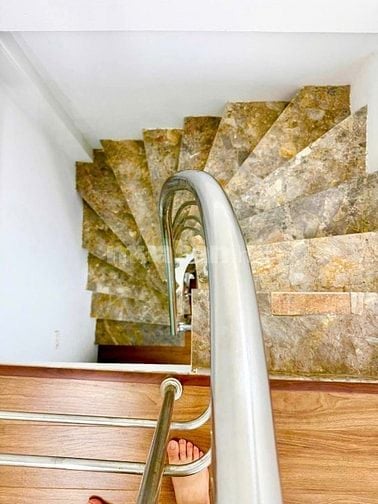 SIÊU PHẨM  CÓ MỘT KHÔNG HAI NHÀ CÁCH Ô TÔ  8M  DT15 , 4 T Giá 3,35 tỷ 