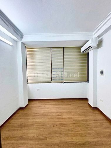 SIÊU PHẨM  CÓ MỘT KHÔNG HAI NHÀ CÁCH Ô TÔ  8M  DT15 , 4 T Giá 3,35 tỷ 