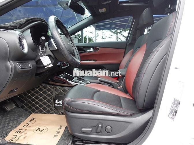 KIA K3 1.6 Premium - Xe Đẹp Giữ Kỹ