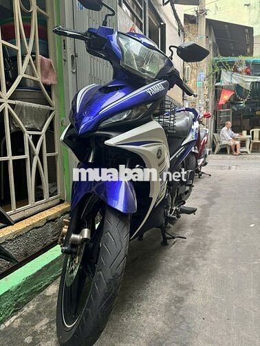 Cần bán xe Exciter màu trắng xanh giá chỉ 16tr