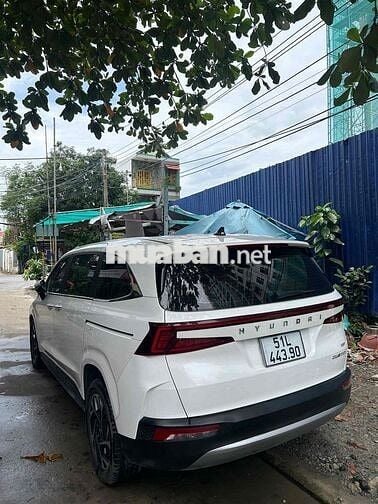 Hyundai Custin 2023 1.5 Đặc biệt - 16000 km